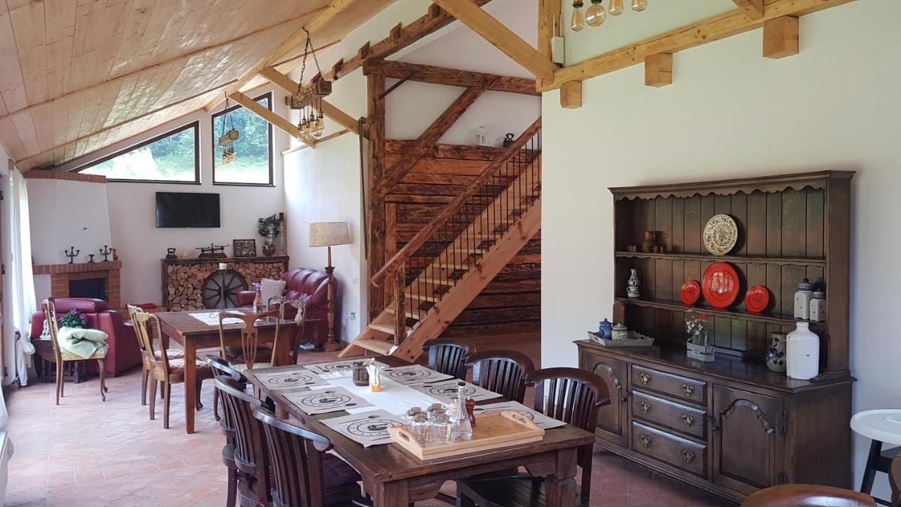 Bed and Breakfast Sura Lu' Vasile. Crivina  Exterior foto